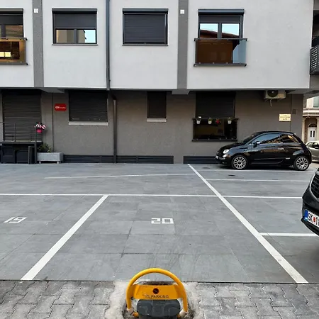 Cozy In Debar Malo! דירה *